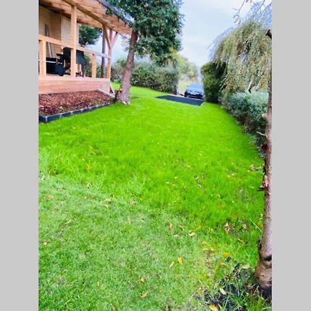 Moderner Einraumbungalow Auf Eigenem Grundstueck Flecken Zechlin Exteriér fotografie